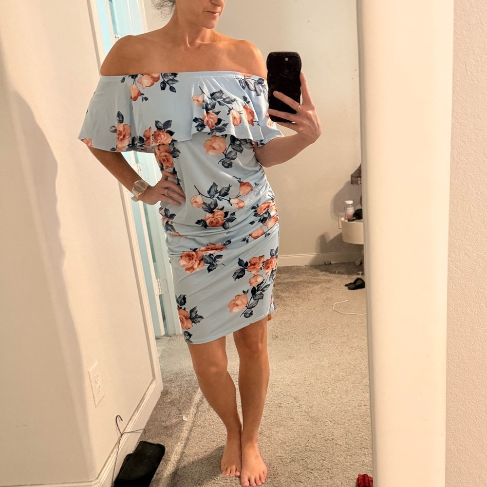Floral Off-Shoulder Dress - Picture 2 of 3